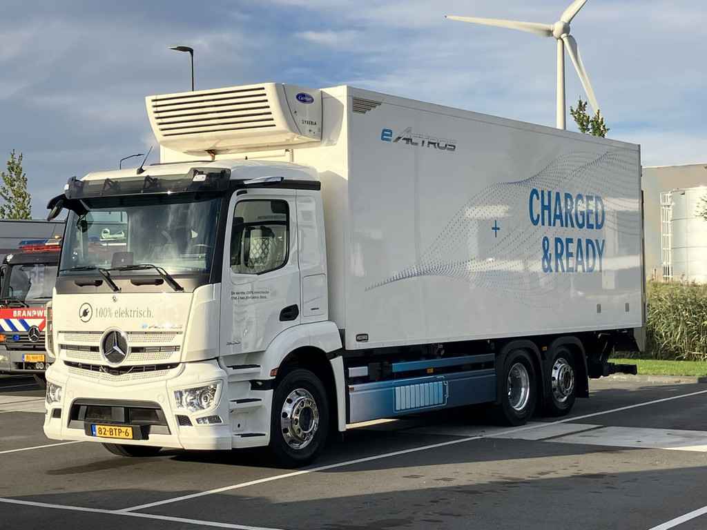 Mercedes-Benz Actros eActros 300L 6x2 koel-/vries